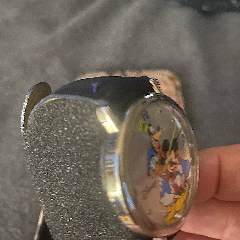 Avon Mickey & Friends Quartz watch new. Discontinued